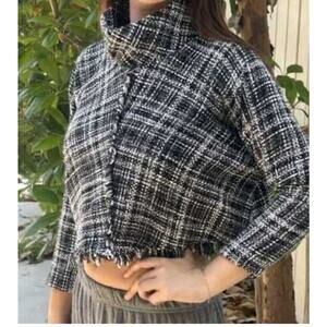 Zara Woman Black & White Tweed Cropped Fringe Sweater Frayed Hem Size XS